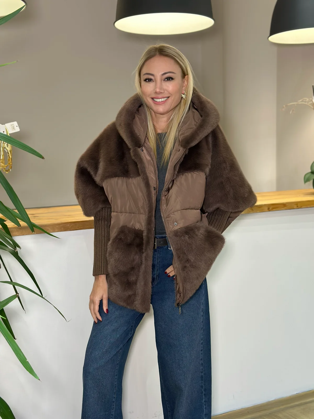 Gigi Kürk Detaylı Kahve Mont Askı00467 - ₺6.599,99 | ASKI BOUTIQUE Balat Gigi Kürk Detaylı Kahve Mont Askı00467 Mont | ASKI BOUTIQUE Balat