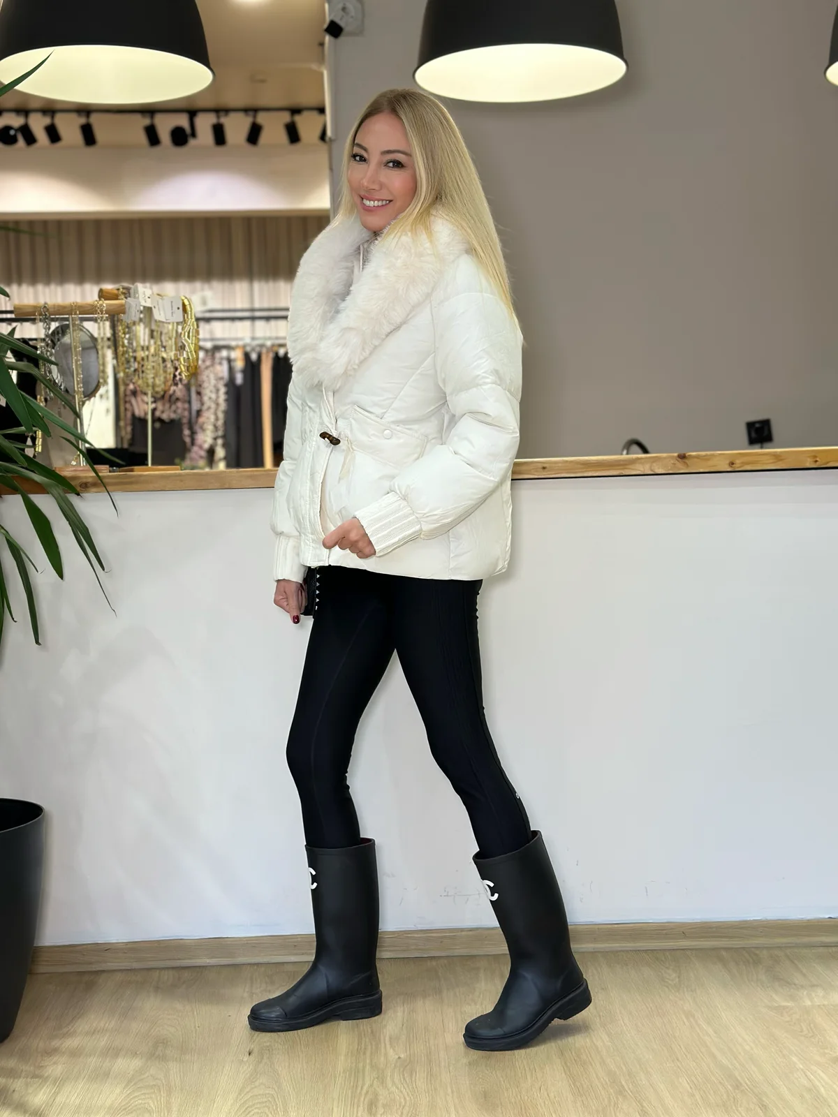 Limas Ekru Kürk Detaylı Mont Askı00465 - ₺3.549,99 | ASKI BOUTIQUE Balat Limas Ekru Kürk Detaylı Mont Askı00465 Mont - Detay Görseli 3 | ASKI BOUTIQUE Balat