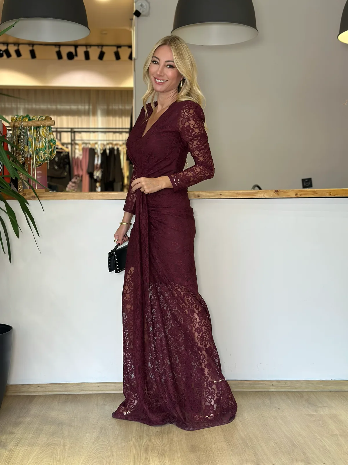 Bordo Dantel Balık Model Tasarım Elbise Askı00387 - ₺5.999,99 | ASKI BOUTIQUE Balat Bordo Dantel Balık Model Tasarım Elbise Askı00387 Elbise - Detay Görseli 3 | ASKI BOUTIQUE Balat