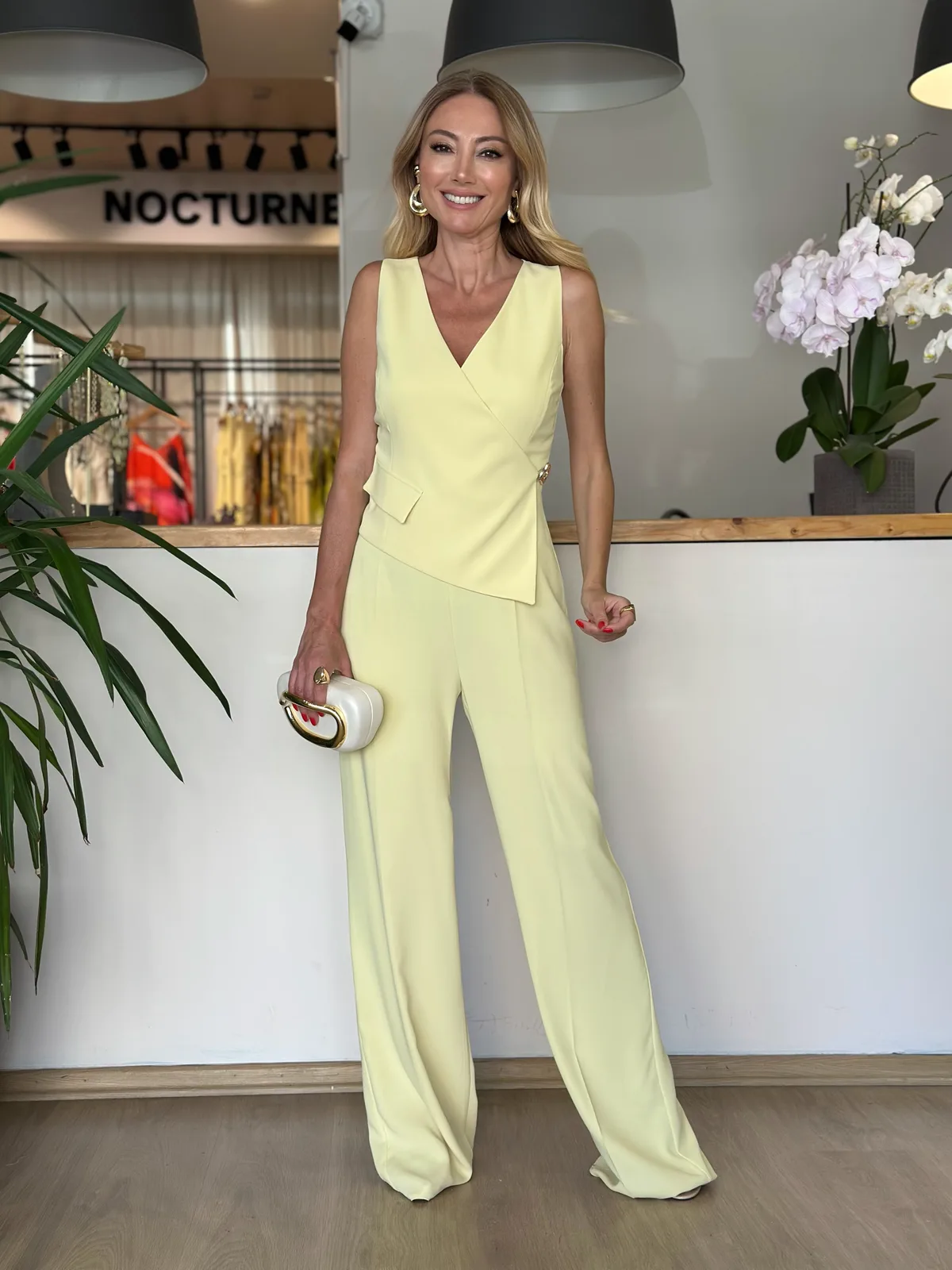 Sarı Flora Tasarım Tulum Askı00169 - ₺5.599,99 | ASKI BOUTIQUE Balat Sarı Flora Tasarım Tulum Askı00169 Tulum (Özel Butik Kumaş) - Butik Modeli | ASKI BOUTIQUE Balat