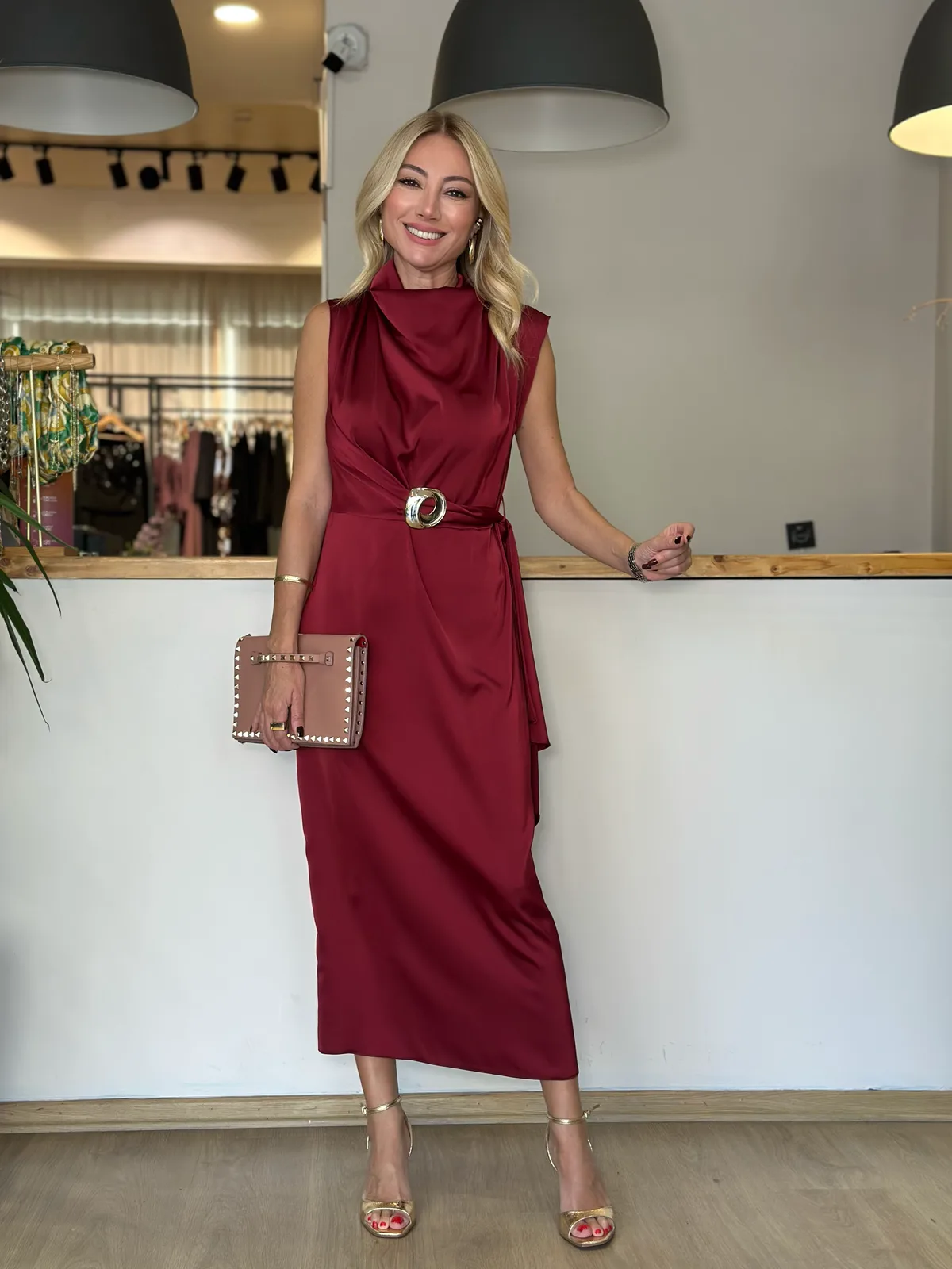 Saten Bordo Tasarım Elbise Askı00386 - ₺5.589,99 | ASKI BOUTIQUE Balat Saten Bordo Tasarım Elbise Askı00386 Elbise | ASKI BOUTIQUE Balat