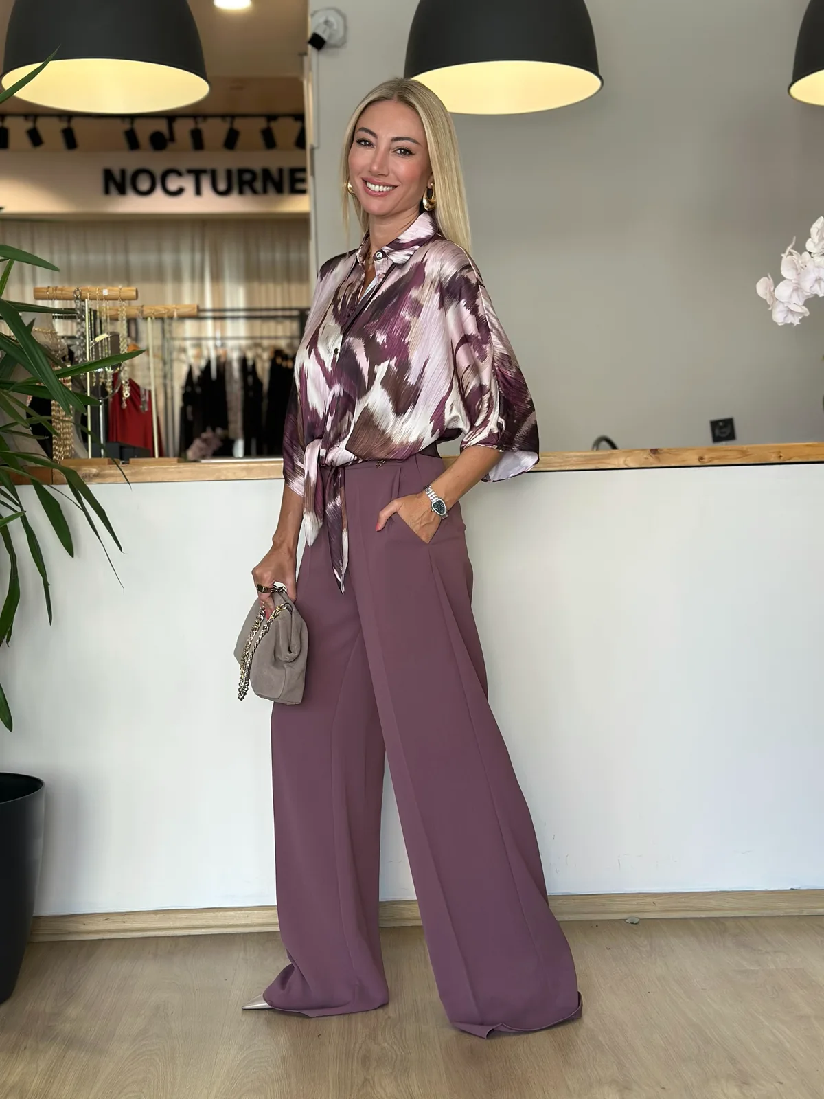Saten Lila Berlin Gömlek Askı00315 - ₺3.769,99 | ASKI BOUTIQUE Balat Saten Lila Berlin Gömlek Askı00315 Gömlek & Top - Detay Görseli 3 | ASKI BOUTIQUE Balat