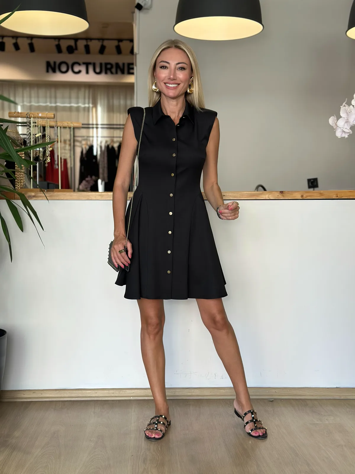 Siyah Volanlı Elbise Askı00326 - ₺4.639,99 | ASKI BOUTIQUE Balat Siyah Volanlı Elbise Askı00326 Elbise (Özel Butik Kumaş) - Butik Modeli | ASKI BOUTIQUE Balat